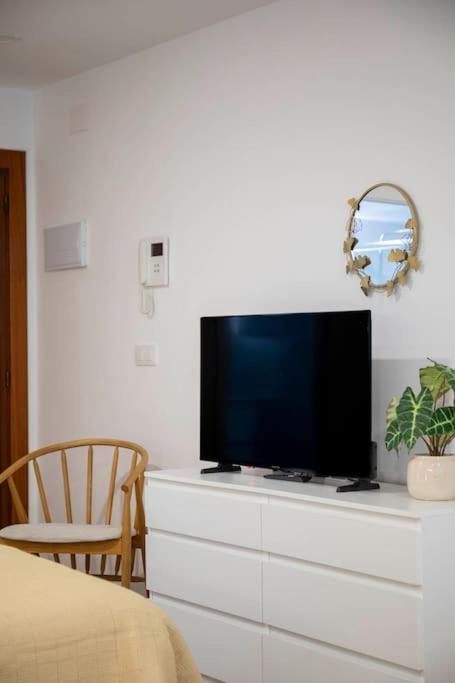 Lindo Estudio En El Centro By Cabana Rentals Vigo Exterior photo